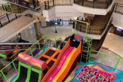 Arena Trampolim: Diversão Garantida no Villa Romana Shopping!
