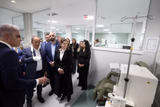 Centro de Alta Complexidade Renal: Jorginho Mello Inaugura em SC