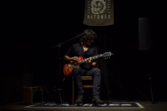 Noite de Blues: John Li'Brick Agita o Pátio Milano em Floripa