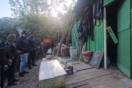 Prefeitura Demole Construção Irregular em Área de Mangue!