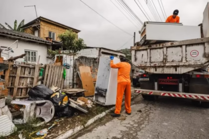 Mutirão de Limpeza Transforma Bairros da Região Central em São José